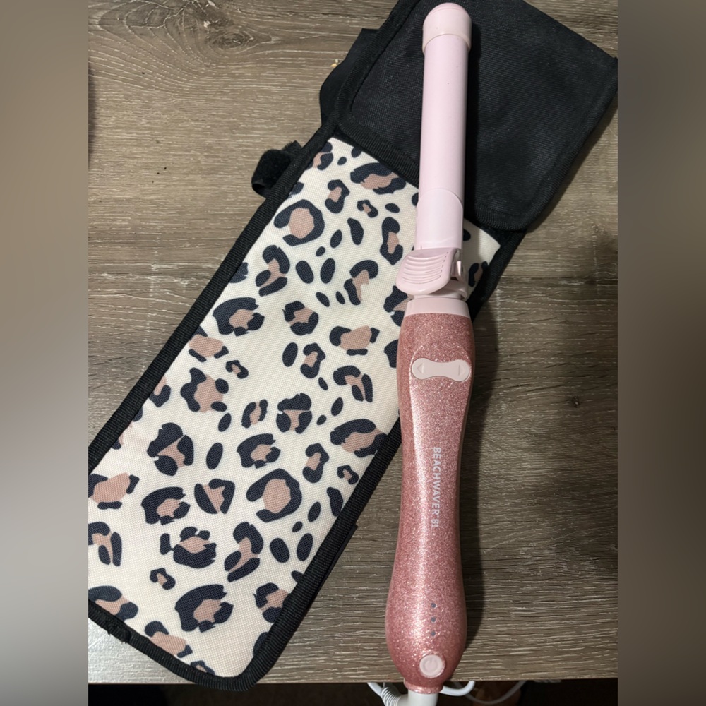 Pink Glitter BeachWaver Curling Wand and Leopard Case